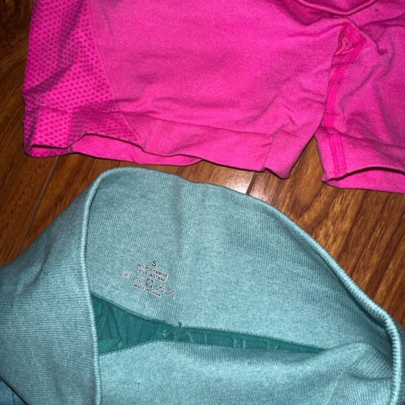 Four pairs of gym shorts with butt scrunch - Picture 3 of 4